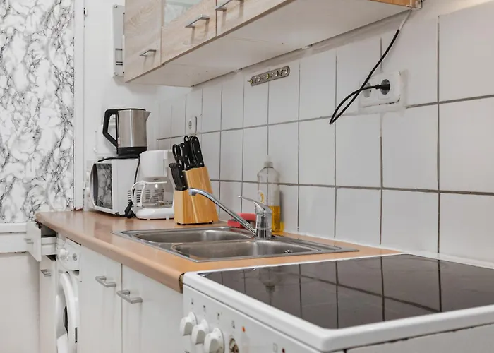 Apartment Beautiful 2br With Fast Wifi In Prime Location